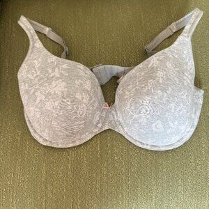 Lane Bryant Cacique 38DDD Gray White Floral Lightly Lined T-Shirt Bra